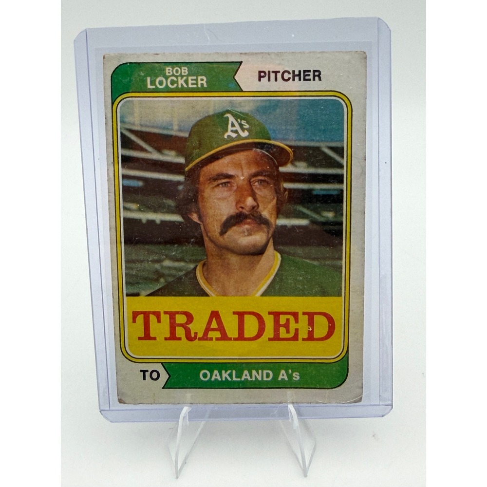 1974 Topps Traded Bob Locker 62T Oakland As Pitcher Baseball Card VG-EX